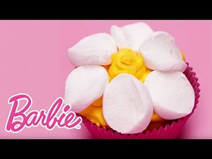 ‪@Barbie‬ | DIY Flower Cupcakes | Cooking and Baking