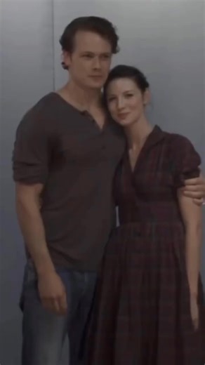 Cait and Sam are so cute together 💕  #caitrionabalfe #clairefraser #Outlander | Outlander Fandom Forever | Facebook
