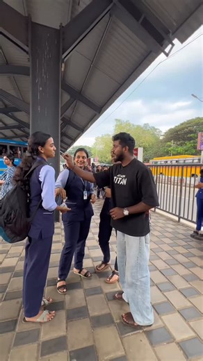 𝐒𝐈𝐑𝐀𝐉🍒 on Instagram: "Guess 500₹🤩 . . . . . . .#kerala #students #funny #challange #thrissur #busstand #bus #keralam #smiles #cash #friends #happiness #travelblogger"