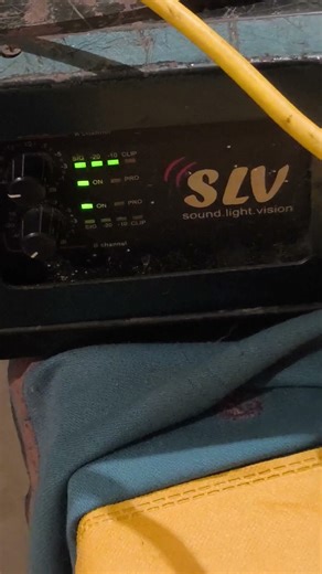 Yamaha mg 10XU mixer console