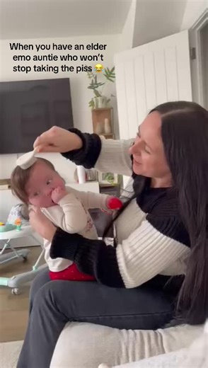 Elder Emo Auntie Takes the Piss