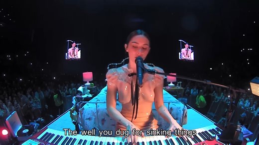 Gracie Abrams - Death Wish (Live From The O2 Arena)