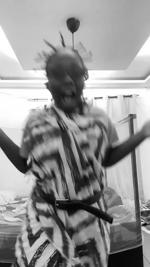 Dance to the Chic Sounds of Akira | Côte D'Ivoire Tiktok