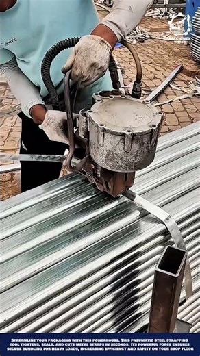 Industrial Pneumatic Strapping Machine Tool to Secure Steel Bundles for Transport