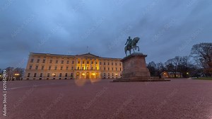 Time lapse of the Oslo Royal Palace and Charles John statue