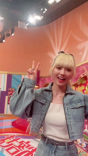 みさき&ももか&みなみです☺️笑 #ウワサのお客さま #Girls2 #ガールズガールズ #鶴屋美咲 #隅谷百花 #菱田未渚美