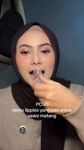 Best Lip Products for Dark Skin | Gogo Tales Ice Lip Mud Review