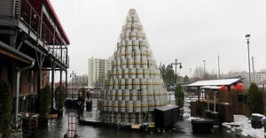 A Brewery Built a 30-Foot Christmas Tree from More Than 500 Kegs
