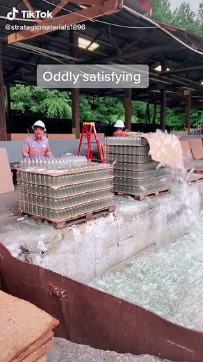 All the glass was recycled back into making new glass containers. ♻️ #ClearGenius #glassrecycling #noplastic #plasticfreejuly #glass