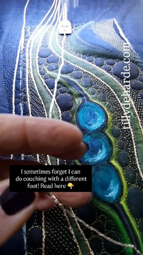 MACHINE COUCHING is fabulous as it is a quick way to create lovely texture! 📠 I usually do FREE MOTION MACHINE COUCHING but every now and then, I remember that I have a foot that I can use for straight line MACHINE COUCHING! Almost as much fun but I must say, I much prefer my couching foot and FM work! 🪡🧵 What is your preference? Foot 21 for straight line couching or foot 43 for FM work? | Tilly de Harde Fibre Artist & Teacher