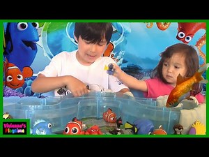 NEMO & DORY race against REAL GOLD FISH! Finding Dory Real Life Aquarium Playset with Toys Review