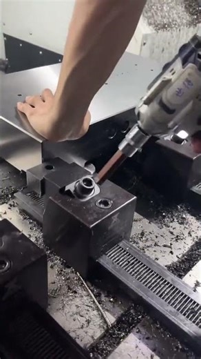 Custom Fixture, easy and reliable locking with electric hand drill👍👍👍