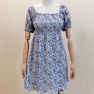 Flaunt Your Style in a Stylish Flowery Dress! | Fatmanur Tiryaki