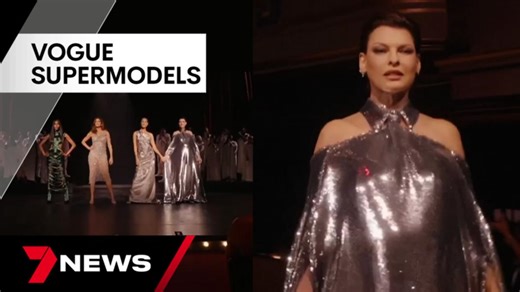 Supermodels reunite at Vogue World event