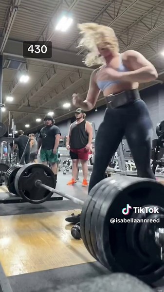 Lean Powerlifter Girl Deadlift Benefits