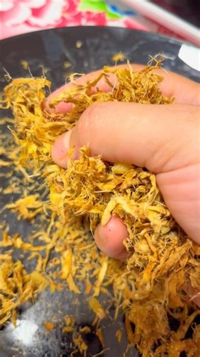 Dry ginger in 10 min by using micro Weave.#ginger #shorts #shortsvedio #viral #viralvedio #ytshorts