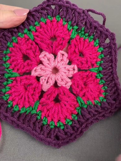 It’s day 5 of 7 and today we are making the African Flower Motif – a popular hexagonal motif that can make cute, crocheted toys, blankets, and more! Head to our link in bio and unlock the free 7 Stylish Granny Square Patterns PDF for step-by-step written instruction. #africanflowermotif #crochetwithme #howtocrochet #linkinbio