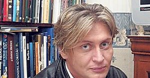 Nehézségekkel küzd Varnus Xavér