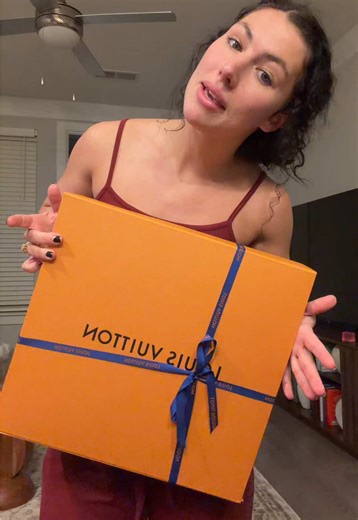 Girl Math: Understanding My New Louis Vuitton Purse