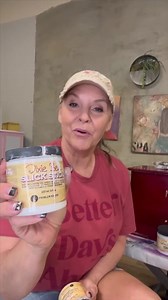 Not sure whether to use Slick Stick or BOSS? Eliminate the guesswork with our NEW Bonding BOSS! Now available online or at your local retailer! Find your local retailer on our website! 📸🎨: Ajs Vintage Designs #DixieBellePaint #BestPaintOnPlanetEarth | Dixie Belle Paint Company