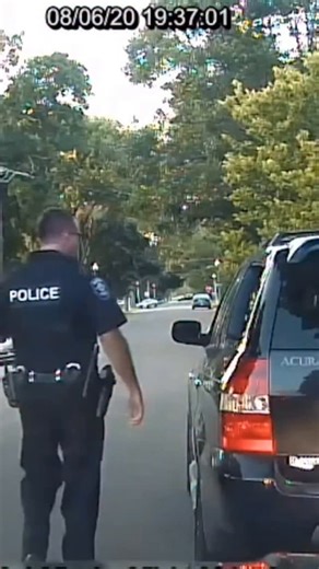 Viral hai Bhai 🔵 on Instagram: "License Plate Mix-Up Turns Into Heated Arrest! It all started as a normal street stop—but within minutes, it became a tense standoff caught entirely on bodycam. A woman, parked in the road, gets questioned when officers find that her license plate belongs to a different car. What happens next? Arguments, weed allegations, refusal to comply… and a dramatic arrest that has everyone talking. 1. Suspicious Start Cops spot an Acura with plates registered to a Saturn—s