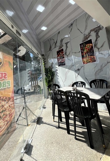 Banana Pizza en Av. Libertador — Pizzería en Acarigua