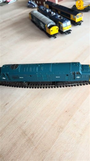My 50 year old class 40 hornby train #train #class40 #hornby