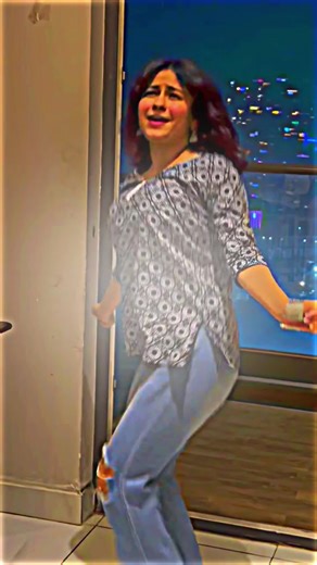 romantic queen 👑💖 fil min bajeye 🔔 gantian #foryoupage❤️❤️ #viralvideos #fypviraltiktok🖤シ゚☆♡ #fyp #trandingvideos