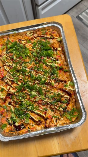 Sam Sook on Instagram: "My homemade Dynamite Salmon Sushi Bake just came out of the oven and it’s ready to go! Best enjoyed with seaweed. Oh my gosh — so delish! #japanesefood #japanesevibes #diyjapanesefood #foodie #yummyfood #fypシ"