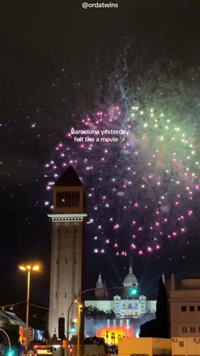 ORDA TWINS | travel content creators on Instagram: "Piromusical de La Mercè - Celebrating the end of La Mercè 2025 ✨😍 #barcelonalife #barcelonainspo #barcelonafestival #lamerce2025 #barcelonacity #visitbarcelona"