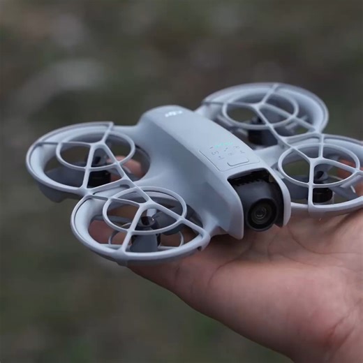 ZoomView | See how smart tracking keeps every move in focus. 🎯 The DJI NEO locks onto your subject and follows smoothly — whether you’re running, or... | Instagram