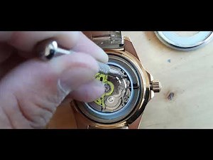 how to remove links and open Invicta Automatic