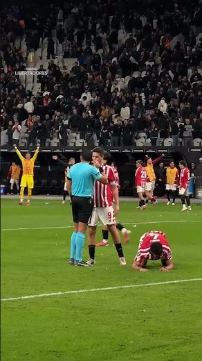 ☄️😱 ¡MEMPHIS DEPAY ERRÓ EL PENAL QUE IGUALABA LA SERIE! CONMEBOL #LIBERTADORES #GLORIAETERNA