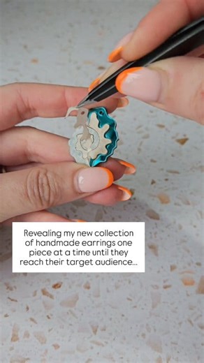 Peeling a pair of fossilised shell earrings ✨️ Keep your eyes peeled for more designs coming soon 👀👀 #handmade #earrings #nature #jewellery #acrylics #dopaminedressing | LockandCharm