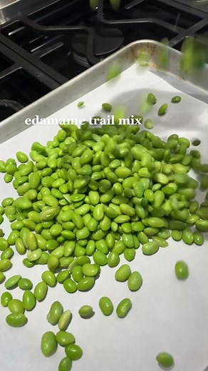 Edamame Trail mix #cleaneating #cleansnacking #healthyliving #hiketherockies #realfood #organic #healthyrecipes