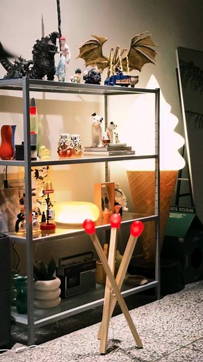 Bill Chang 比爾 | 2025/10/17 - IKEA番仔火燈開箱 . IKEA STRÅLA系列 他是Lukas Bazle設計的，那個紅色開放式收納櫃就是他設計的 我自己是很愛這類型長相奇特的燈 網路上有人說很適合放在神明廳🤣，因為是紅紅的燈 個人是主張你覺得可愛就給他買下去 反正才$799... | Instagram