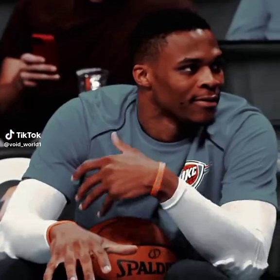 ‏DAME - TIME ⌚ #dunk #nbaedits #damianlillard #nba