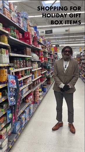 HR and I went shopping to pick things out for the HOLIDAY GIFT BOXES. I hope you’ll love these videos as much as I loved making them. Preorder coming soon! And there will be super rad exclusive HR merch in the boxes, not just snacks! 😉 😁 ❤️Lori #HR #hrhumanrights #hrbadbrains #badbrainshr #badbrains #reggae #rasta #punkrock #giftbox #holidaygiftideas #traditionalmedicinals #therealofficialhr | HR