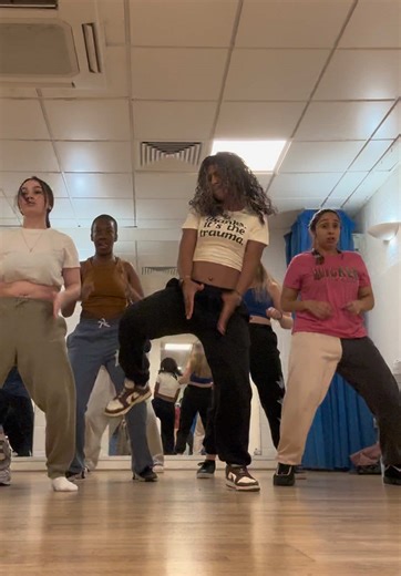 First Class Reggaeton Dance Experience in 2026