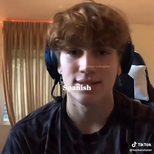 Vinnie Hacker: Multilingual Skills and Viral Moments