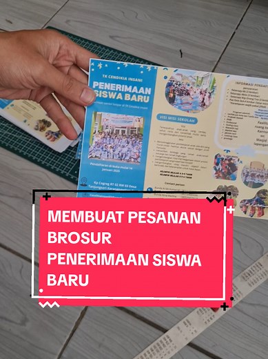 Panduan Membuat Brosur Penerimaan Siswa Baru