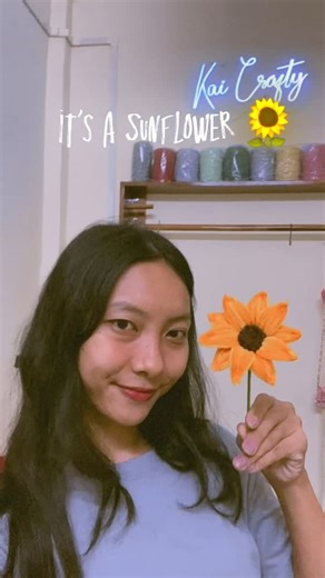 kai_crafty| Macrame & Resin ✵🔮Tapestry weaving ✩🧶 crochet ✬ 🧶 on Instagram: "Something to brighten up your day ✨"