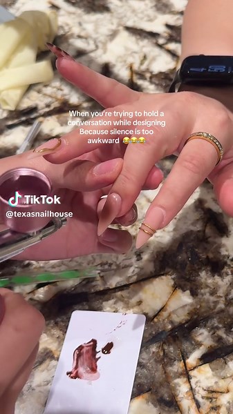 Navigating Conversations in Nail Therapy Sessions