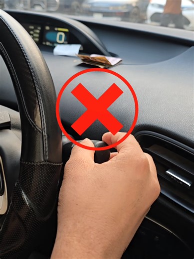 Turn Signal Proper Use 🚗 | Correct Way to Use Indicator While Driving #DrivingTips #TurnSignal #IndicatorUse #SafeDriving