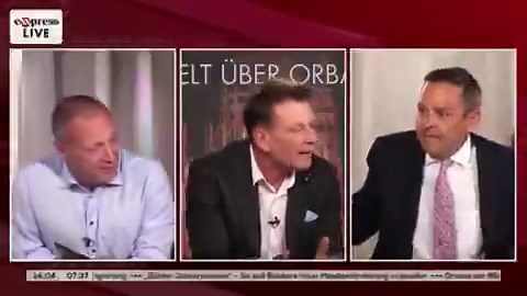 Peter Magyar hat seine Frau verraten, seine Kinder verraten, FIDEZ verraten, Viktor Orbán verraten – und jetzt wird er auch seine Wähler und ganz Ungarn verraten! Diese narzisstische Marionette wird am Ende sogar seine eigenen Unterstützer – von Von der Leyen bis zum restlichen Establishment – eiskalt ans Messer liefern. Charakterlich ist der Mann eine reine Luftpumpe: viel heiße Luft, null Rückgrat! Und die Ungarn werden den Tag noch bitter büßen, an dem sie Orbán abwählten!