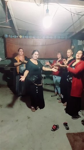 Coordinated Group Activities with Clapping and Rhythm