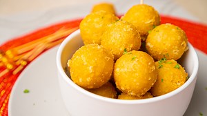 Deep-Fried Cheese Puffs Recipe