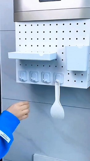 Modern Kitchen Essentials: Air Fryer and Fixtures