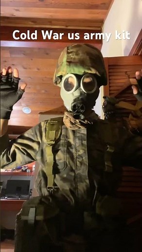 Cold War us army kit gas mask