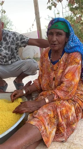 أعراس الجنوب و بالتحديد منطقة الڨصبة ❤️📸🇹🇳#مدنين🧡💛📍_جرجيس_بنڨردان_🧿جربة_بنخداش #القصبة #قابس #قفصة_البية🇹🇳 #تطاوين #توزر #قبلي #مطماطة #دوز #مارث #أعراس #تقاليد #studio_one #photography #production